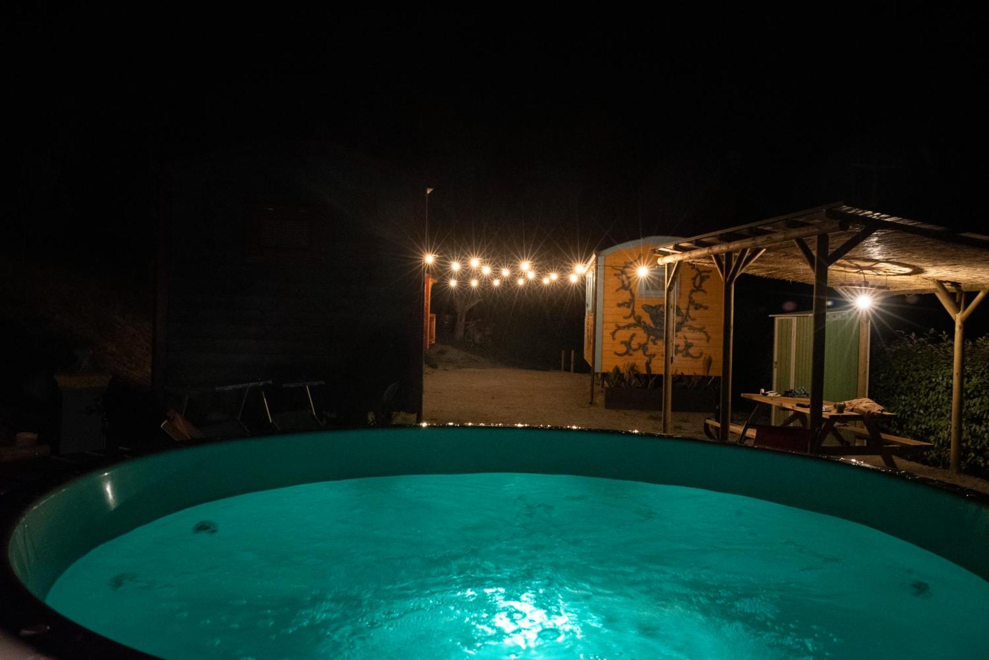 Agriturismo La Rovere - I Carrozzoni Gitani Cossano Belbo Екстер'єр фото